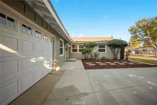 22923 Arminta St, West Hills, CA 91304 - Photo 4