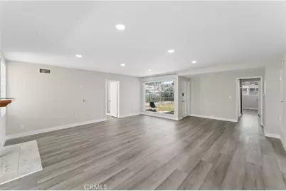 16550 Kalisher, Granada Hills, CA 91344 - Photo 4