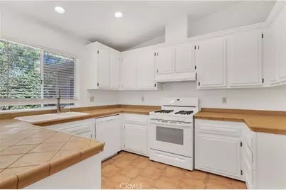 159 Heavenly Valley Road, Newbury Park, CA 91320 - Photo 8