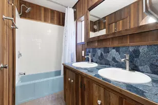 4240 Ensenada Dr, Woodland Hills, CA 91364 - Photo 26