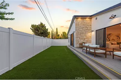 17337 Tiara Street, Encino, CA 91316 - Photo 42