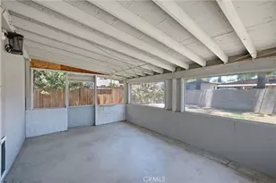 524 B St, Bakersfield, CA 93304 - Photo 4