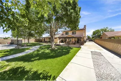 42301 Woodstone, Lancaster, CA 93536 - Photo 40