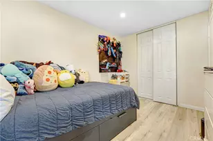 28038 Lakehurst, Canyon Country, CA 91351 - Photo 12