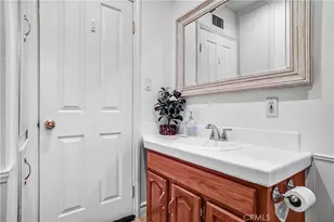 8018 Hatillo, Winnetka, CA 91306 - Photo 24