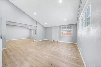 5651 Radford Avenue, Valley Village, CA 91607 - Photo 10