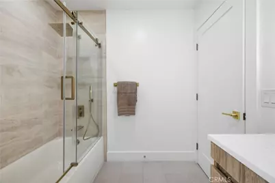 3667 Cimarron, Los Angeles, CA 90018 - Photo 30
