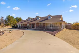 43710 Ryckebosch Ln, Lancaster, CA 93535 - Photo 2