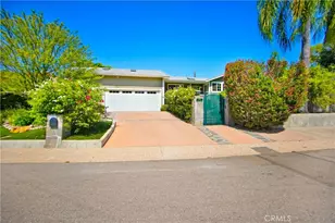 5062 Avenida Hacienda, Tarzana, CA 91356 - Photo 2