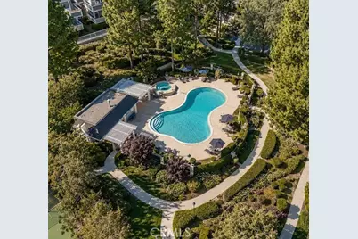 26908 Flo, Canyon Country, CA 91351 - Photo 18