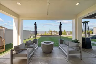 28507 Daybreak Way, Saugus, CA 91350 - Photo 18