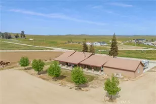 241 Vera Fern Dr, Bakersfield, CA 93308 - Photo 54