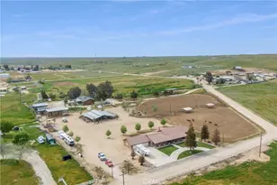 241 Vera Fern Dr, Bakersfield, CA 93308 - Photo 4