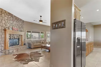 241 Vera Fern Drive, Bakersfield, CA 93308 - Photo 6