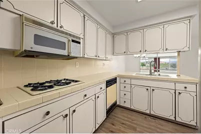 19309 Flowers Court, Newhall, CA 91321 - Photo 6