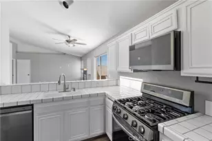 3106 Old Country, Rosamond, CA 93560 - Photo 2