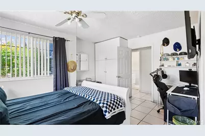 11532 Amboy, Los Angeles, CA 91340 - Photo 28