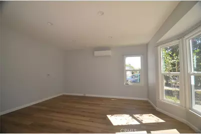 7024 Balcom, Reseda, CA 91335 - Photo 4