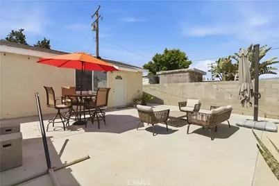 1582 Dakin, Simi Valley, CA 93065 - Photo 22