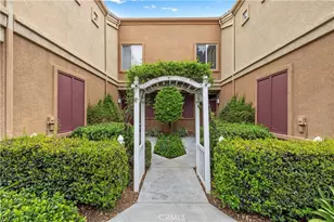 26975 Hillsborough, Valencia, CA 91354 - Photo 2