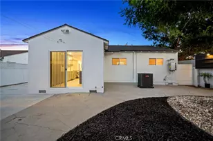 15445 Archwood St, Van Nuys, CA 91406 - Photo 16