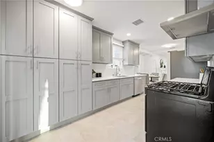 15445 Archwood St, Van Nuys, CA 91406 - Photo 10