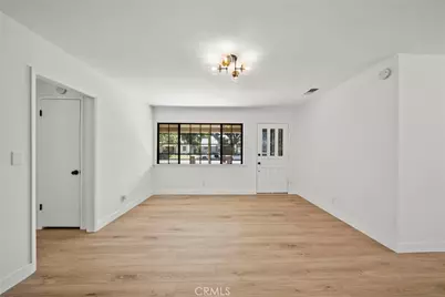 7923 Louise, Northridge, CA 91325 - Photo 4