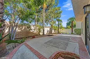 4144 Lost Springs Dr, Calabasas, CA 91301 - Photo 36