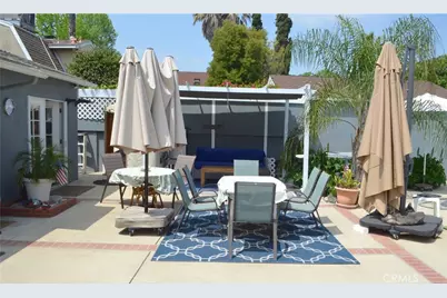 13827 Calvert Street, Los Angeles, CA 91401 - Photo 32