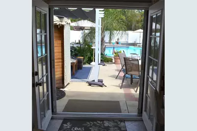 13827 Calvert Street, Los Angeles, CA 91401 - Photo 14