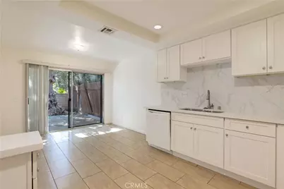 8109 Hanna Avenue, Canoga Park, CA 91304 - Photo 10