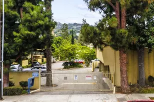 11138 Aqua Vista Street, Studio City, CA 91602 - Photo 24