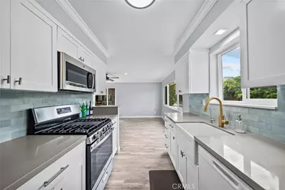 11138 Aqua Vista Street #52, Studio City, CA 91602 - Photo 4