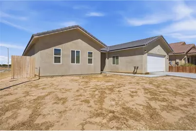20844 Lakeview Drive, California City, CA 93505 - Photo 2