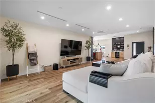 6952 Cozycroft Ave, Winnetka, CA 91306 - Photo 20
