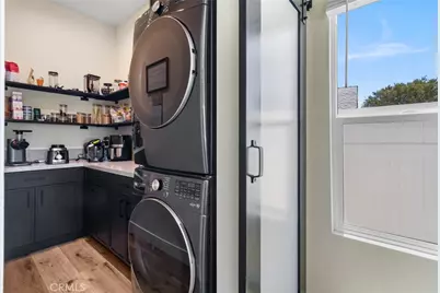 6952 Cozycroft Avenue, Winnetka, CA 91306 - Photo 16