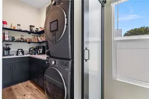 6952 Cozycroft Ave, Winnetka, CA 91306 - Photo 16