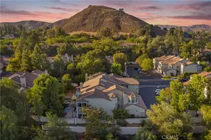 29624 Windsong, Agoura Hills, CA 91301 - Photo 2