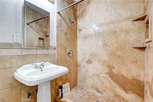 13409 Eustace, Pacoima, CA 91331 - Photo 18