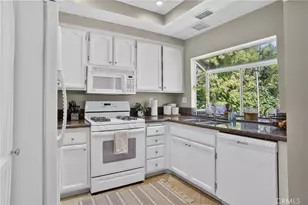 23463 Riversbridge Way, Valencia, CA 91354 - Photo 16