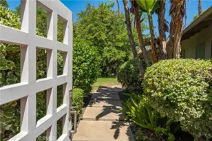 4956 Hood Dr, Woodland Hills, CA 91364 - Photo 2