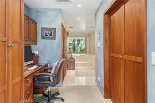 4956 Hood Dr, Woodland Hills, CA 91364 - Photo 22