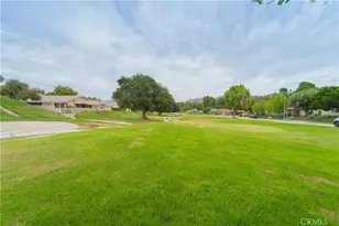 19722 Ave Of The Oaks, Newhall, CA 91321 - Photo 30