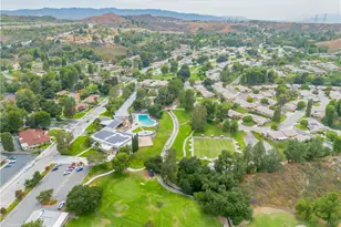 19722 Ave Of The Oaks, Newhall, CA 91321 - Photo 40