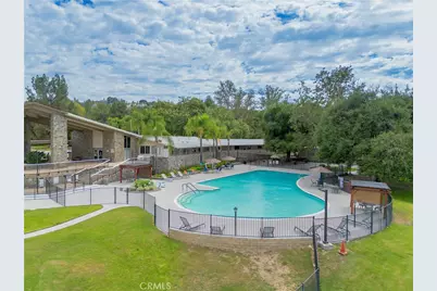 19722 Avenue Of The Oaks, Newhall, CA 91321 - Photo 36