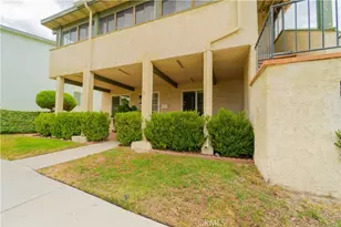 19722 Ave Of The Oaks, Newhall, CA 91321 - Photo 4