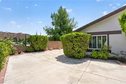 11656 Amigo Avenue, Porter Ranch, CA 91326 - Photo 38