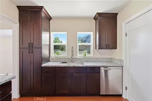 26051 Governor, Harbor City, CA 90710 - Photo 18