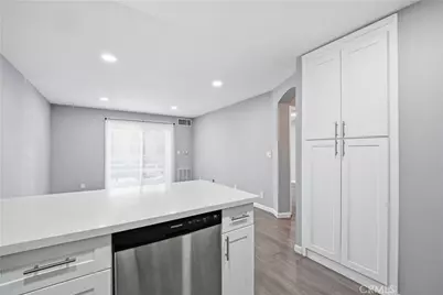 6815 Remmet #215, Canoga Park, CA 91303 - Photo 12