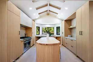 13562 Addison St, Sherman Oaks, CA 91423 - Photo 4